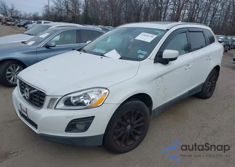 2010 Volvo Xc60 T6/T6 R-Design z USA, uszkodzony, nr VIN YV4992DZ4A2023110